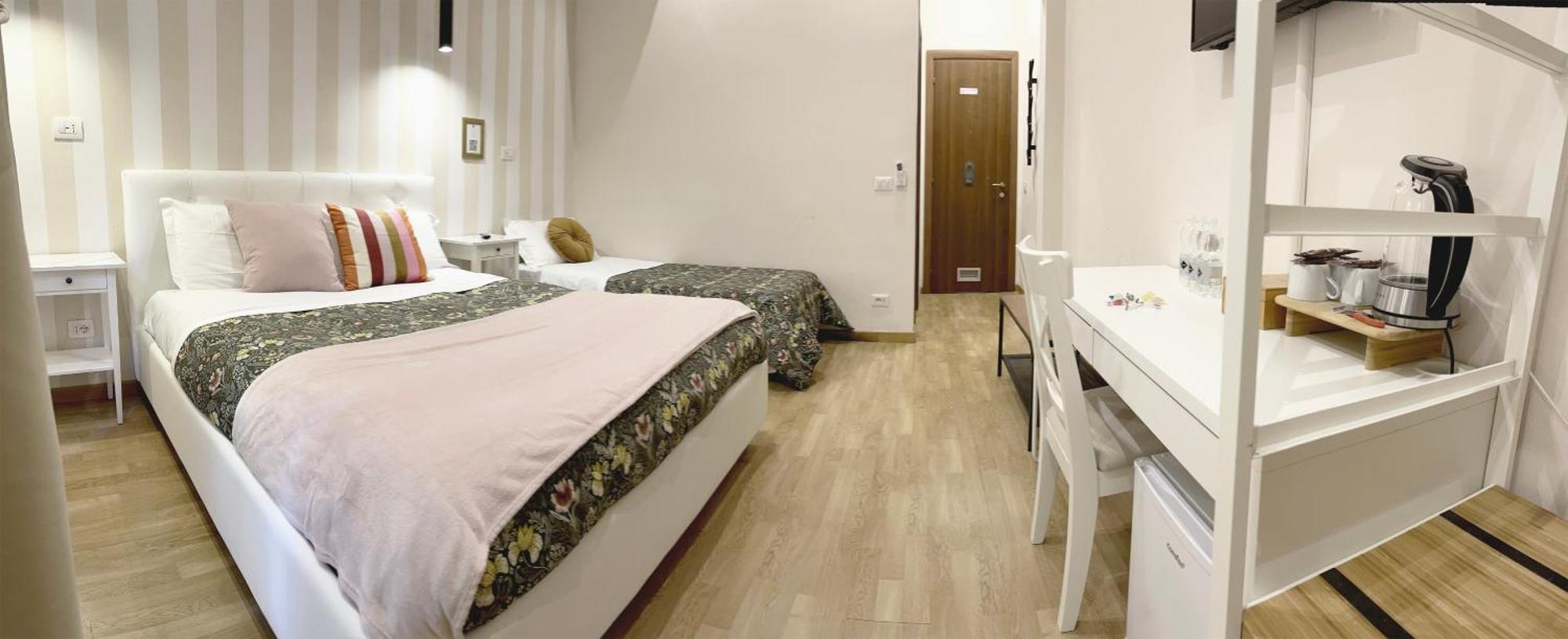Monti49 Guesthouse Roma Ngoại thất bức ảnh